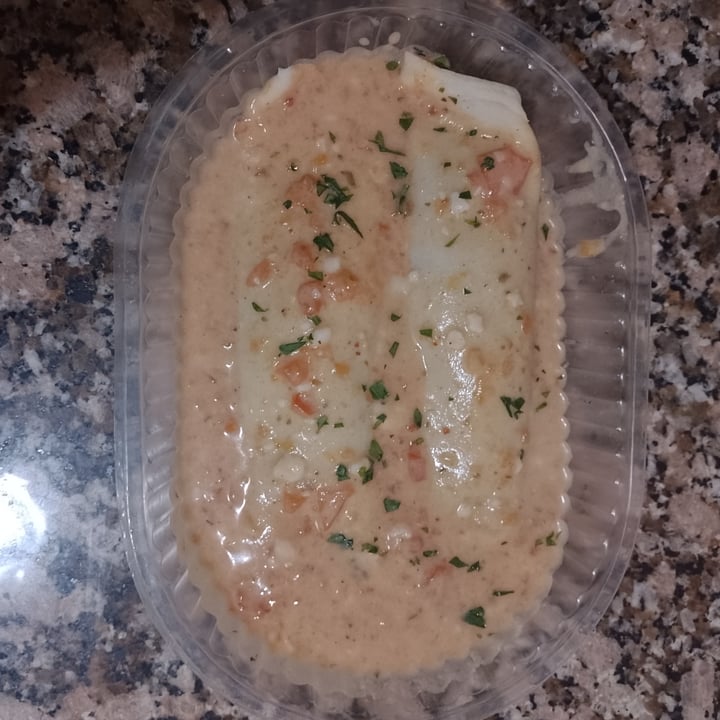 review photo of BahĂa Verde Canelones con salsa mixta shared by @vicalvarezzz on 14 Nov 2022 - review