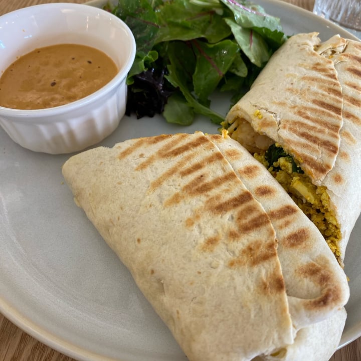 photo of Daydream Cafe by Flora Fromage Breakfast Wrap shared by @nathlena19 on  06 Jun 2022 - review