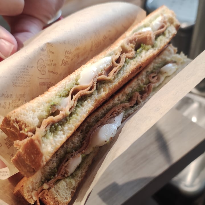 review photo of Capatoast Buongustaio veg shared by @cyanistes on 01 Feb 2022 - review