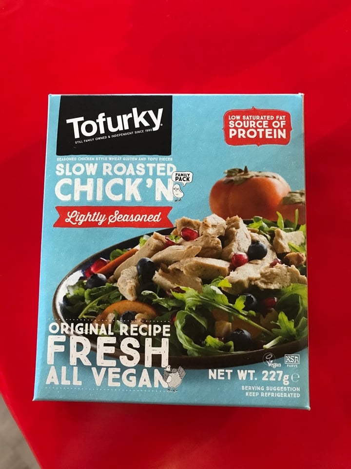 photo of Tofurky Slow Roasted Chick’n Lightly Seasoned shared by @kentros4urus on  01 Mar 2020 - review