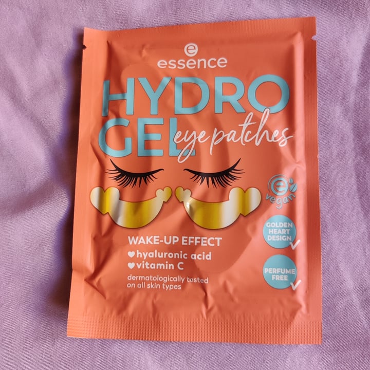 photo of Essence  hydro gel eye patches wake up effect shared by @floriana on  05 Nov 2022 - review