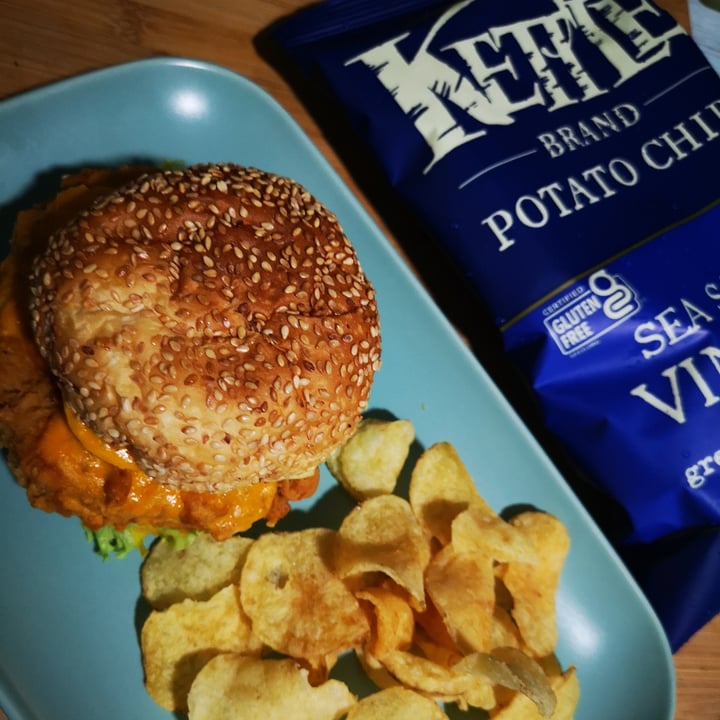photo of Kettle chips Kettle Chips Sea Salt & Vinegar shared by @sademosz on  23 Nov 2021 - review