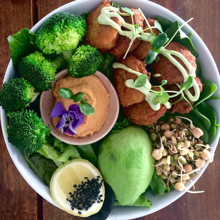 photo of Moksa I’m a Vegan Bowl shared by @popcornprincess on  24 Feb 2020 - review