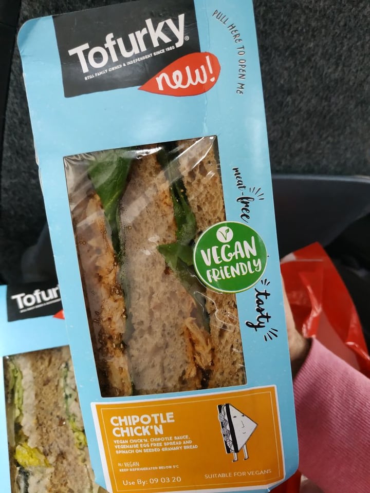review photo of Tofurky Sandwich Chicken Chipotle shared by @raquelvegan on 09 Mar 2020 - review