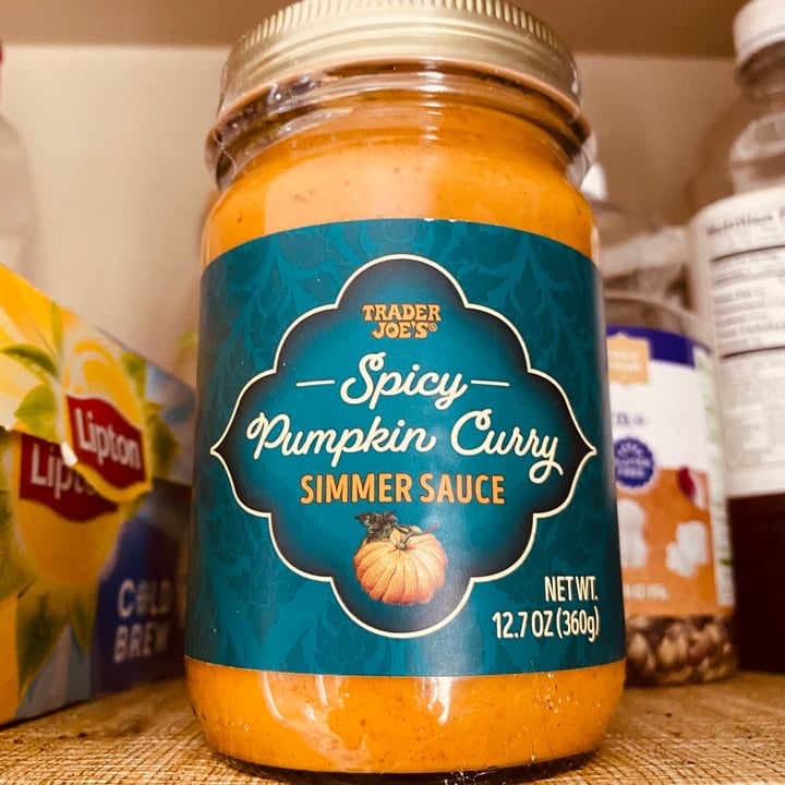 photo of Trader Joe's Spicy Pumpkin Curry Simmer Sauce shared by @vpruitt on  13 Mar 2022 - review