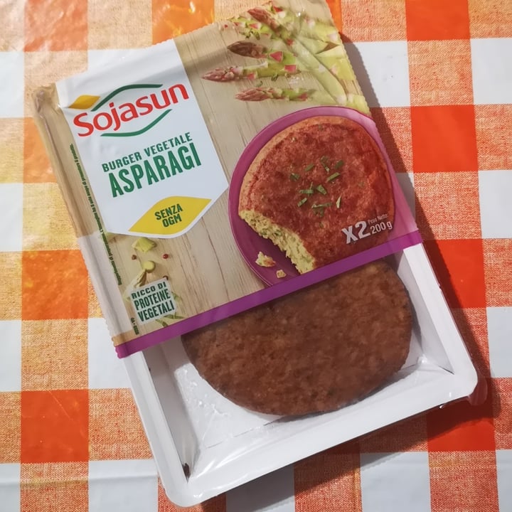 review photo of Sojasun Burger asparagi shared by @fabiovcanc on 19 Nov 2022 - review