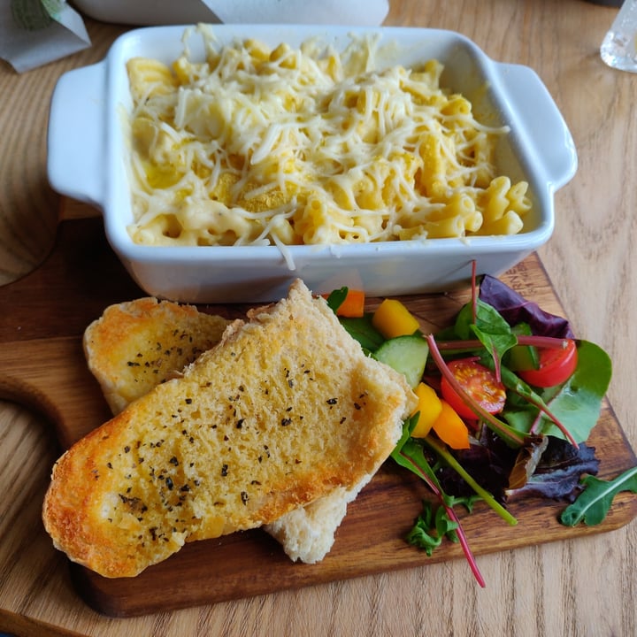 photo of Alternatively Vegan Mac n cheese shared by @pointsofellie on  11 Jul 2020 - review