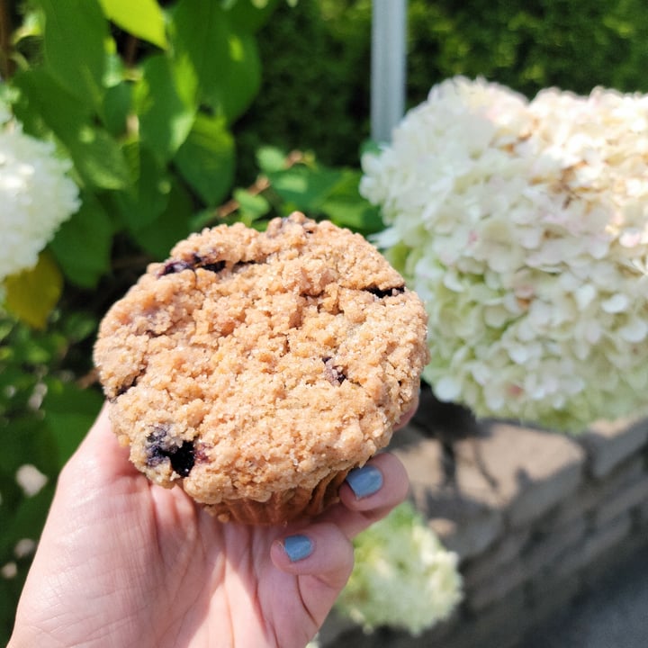 photo of Pattycake Bakery Marry Me Blueberry Muffin shared by @lizmaselli on  11 Aug 2021 - review