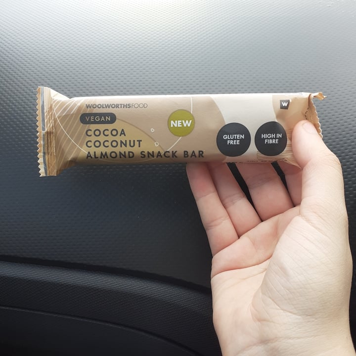 review photo of Woolworths Cocoa Coconut Almond Snack Bar shared by @plantbasedpisces on 05 Sep 2022 - review