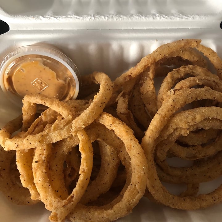 photo of Three Girls Vegan Creamery Onion rings shared by @risinghope on  08 Mar 2021 - review
