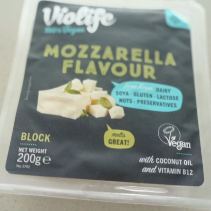 photo of Violife Mozzarella Flavor Block shared by @jasonreyes on  21 Sep 2022 - review