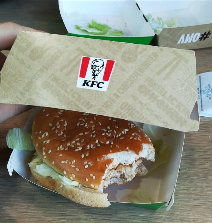 photo of KFC vegan chicken burger shared by @rubyannds on  09 Jan 2020 - review