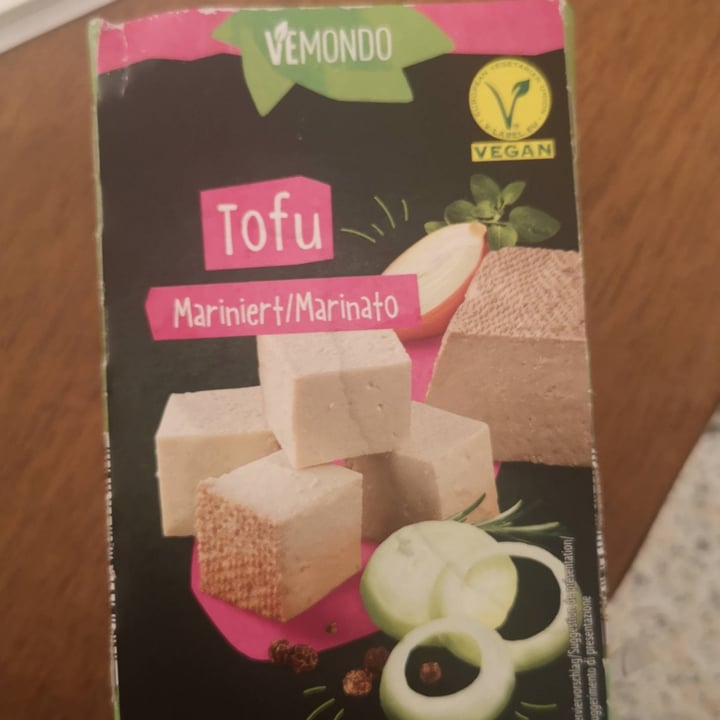 photo of Vemondo Tofu Marinato shared by @catebuttu on  27 Nov 2021 - review