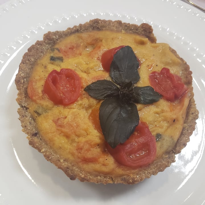 review photo of Frodo Gato & Café Quiche Vegano De Caprese shared by @loute on 23 Oct 2022 - review