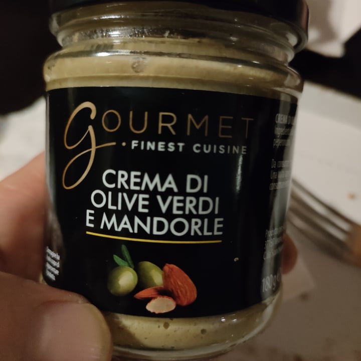 photo of Gourmet Finest Cuisine Crema di olive verdi e mandorle shared by @bastante on  18 Oct 2022 - review