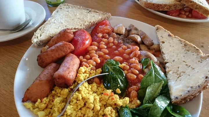 photo of Ahimsa The Vegan Cafe Vegan Full English Breakfast shared by @memagdalena on  09 Mar 2020 - review