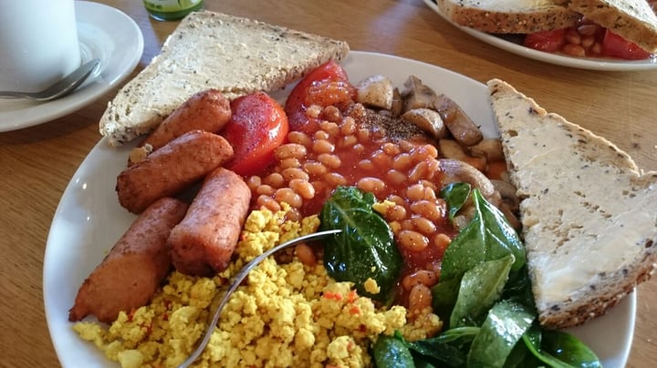 review photo of Ahimsa The Vegan Cafe Vegan Full English Breakfast shared by @memagdalena on 09 Mar 2020 - review