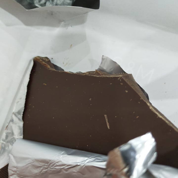 photo of Marks & Spencer Food (M&S) Dark Belgian Chocolate shared by @joyfulvegan on  30 Jan 2022 - review