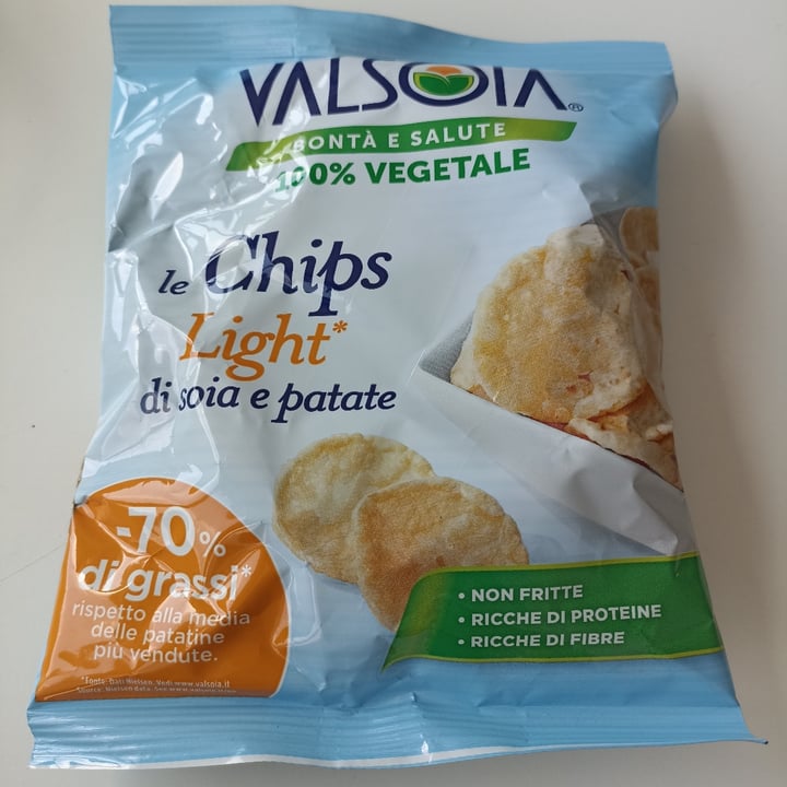 photo of Valsoia Le chips light di soia e patate shared by @annafanella on  15 Jun 2022 - review