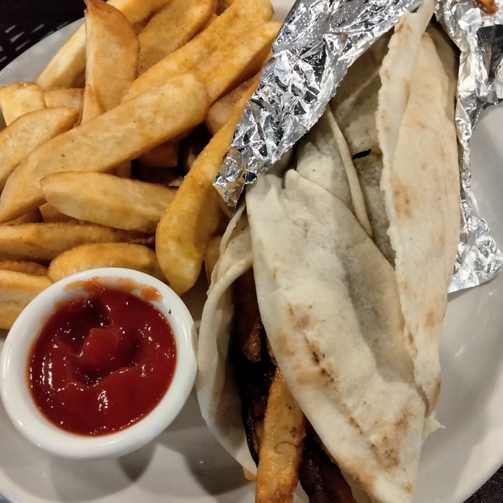 review photo of Fattoush Restaurant Fattoush Style Falafel Sandwich shared by @cobbeys on 16 Apr 2022 - review