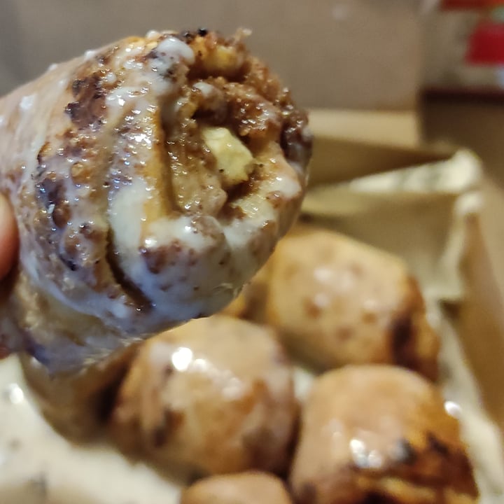 photo of Papa John's Pizza Cinnamon Scrolls shared by @ragamuffin on  24 Jun 2021 - review