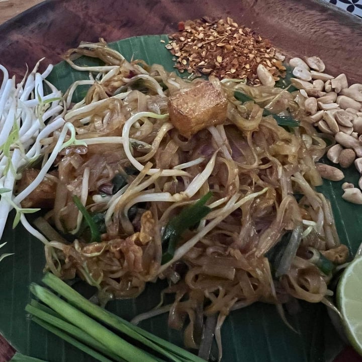 photo of Ăn Cơm Uống Nước - Thai Bistro & Coffee pad thai shared by @abillionloves on  05 May 2022 - review