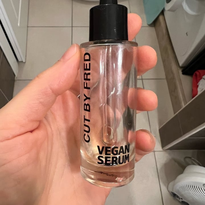 review photo of Cut by fred Serum shared by @sarouh on 11 Apr 2022 - review