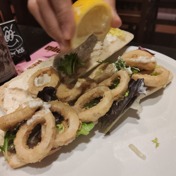 review photo of Vegania Veggie Bar Carabanchel Bocata de calamares shared by @aryh on 11 Nov 2020 - review