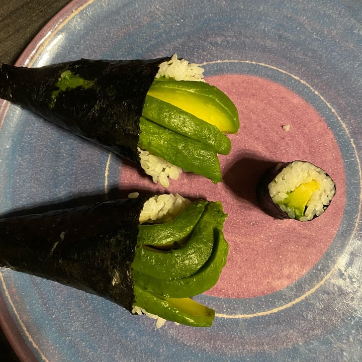 photo of Ristorante Cinese e Giapponese Ponte Rosso Temaki Con Riso E Avocado shared by @silviaveg1401 on  08 Jan 2022 - review