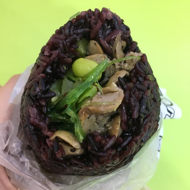 Foto do prato “DIY riceball”