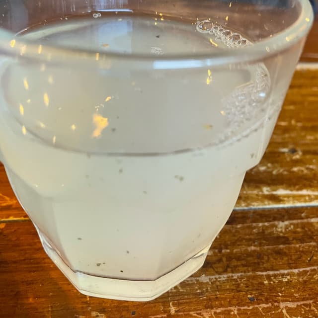 Foto do prato “Limonada con Menta y Jengibre”