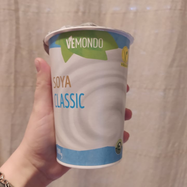photo of Vemondo Yogurt di soia bianco shared by @smarrita on  02 Apr 2022 - review