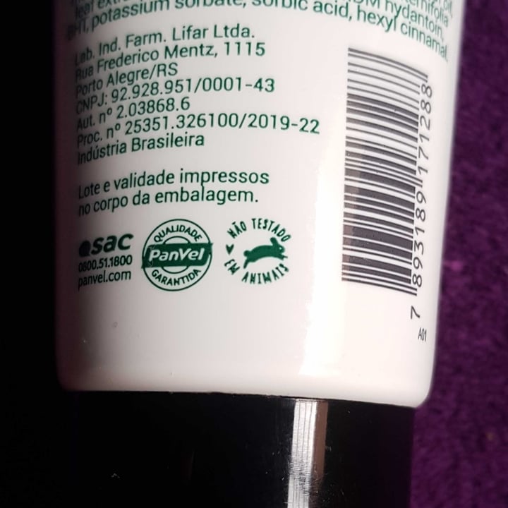 photo of Panvel Tea tree esfoliante facial shared by @lalisloureiro on  04 Dec 2021 - review