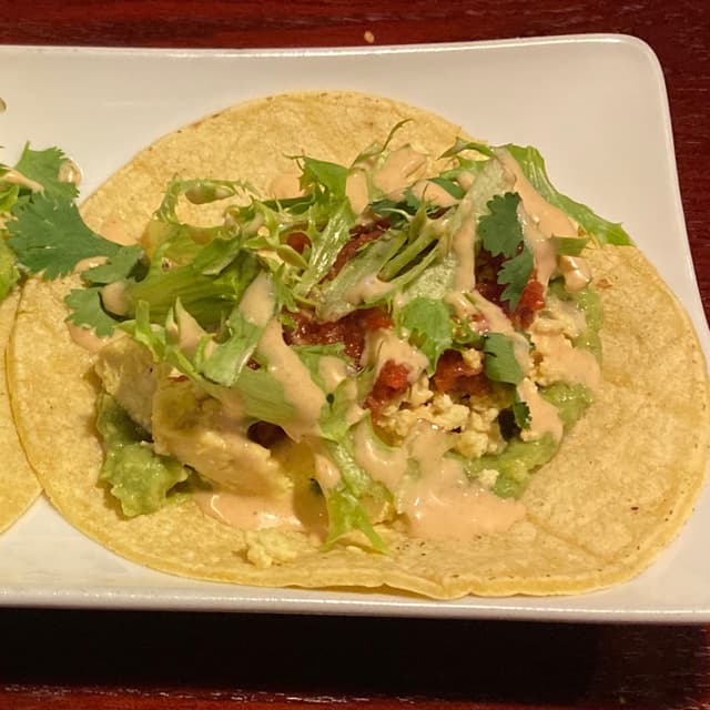 菜肴“Scrambled Tofu Soft Tacos”的照片