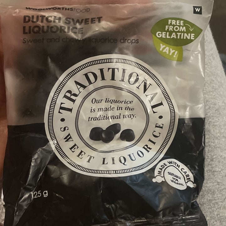 photo of Woolworths Food Dutch Sweet Liquorice shared by @sparkleshinejen on  28 Jul 2022 - review