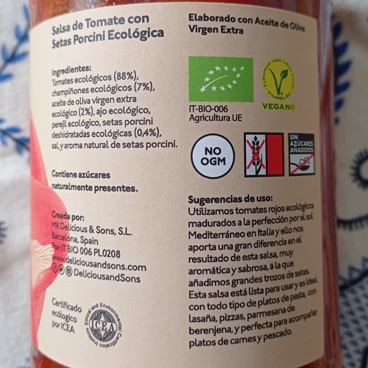 review photo of Delicious & Sons Salsa de Tomate Con Setas Porcini shared by @arantxarubio on 17 Jul 2021 - review