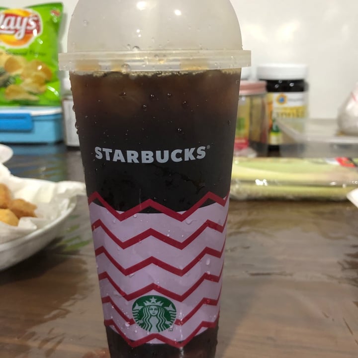 photo of Starbucks Sangria Hibiscus Cold Brew shared by @emelty on  04 May 2020 - review