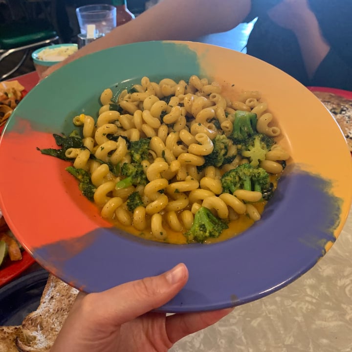 photo of The Friendly Toast Vegan Mac shared by @aestheticallyadventurous on  04 Apr 2019 - review