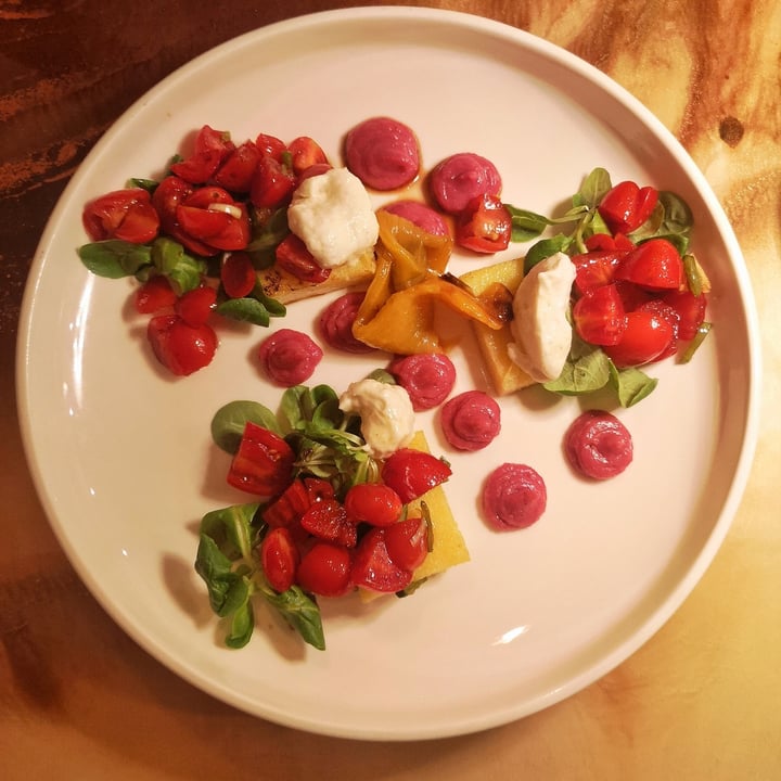 review photo of Piperita Patty antipasto veg. Con Formaggio Vegetale E Polenta shared by @ricciolinaveg on 27 Sep 2022 - review