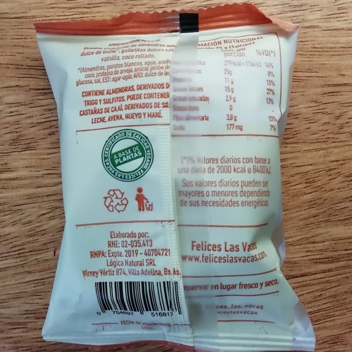 photo of Felices Las Vacas Alfajor Maicena shared by @nanaesquivel on  02 Aug 2020 - review