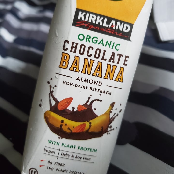 photo of Kirkland Signature Organic chocolate banana almond shared by @maryblacksheep on  02 Jul 2020 - review