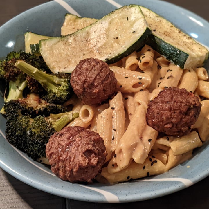 photo of Sol Cuisine Zesty Italian Meatballs shared by @cavywavvy on  13 Jan 2022 - review