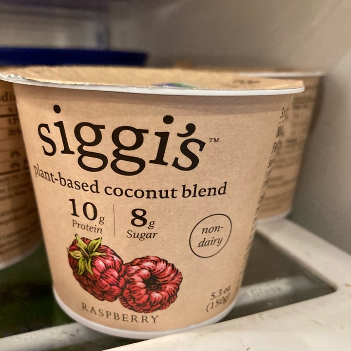 photo of siggi’s Raspberry Plant-based yogurt shared by @sgrande on  28 Sep 2021 - review
