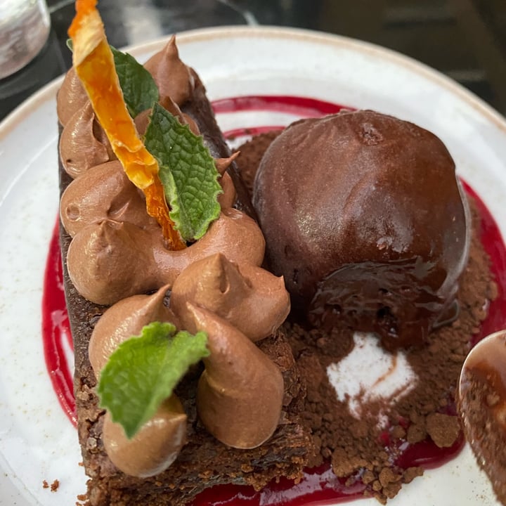 photo of Violeta Restaurant Brownie con Helado shared by @martusalgado on  27 Dec 2021 - review