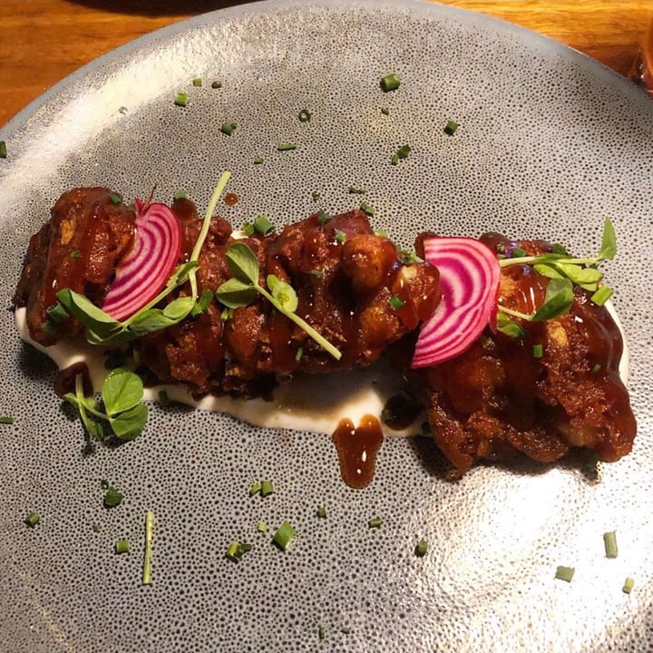 photo of Calle Rey Buffalo wings shared by @veganmadeeasy on  07 Nov 2020 - review