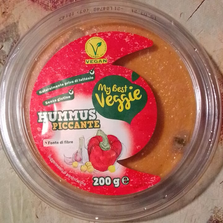photo of My Best Veggie Hummus Piccante shared by @vegatta on  09 Mar 2021 - review