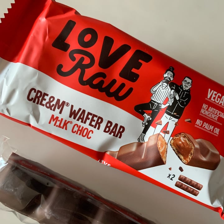 photo of LoveRaw Cre&m Wafer Bar Milk Choc shared by @mariafrancesca on  27 Oct 2022 - review