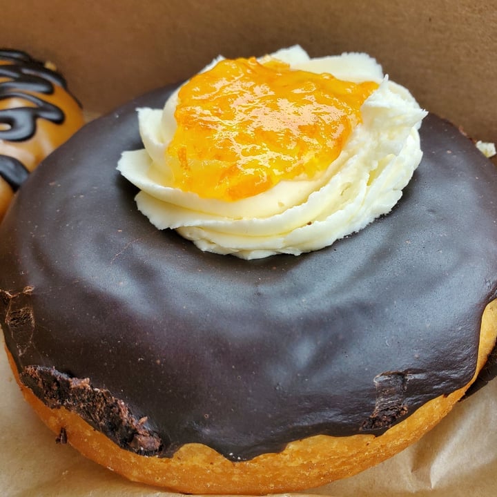 review photo of Lovebirds Donuts Jaffa Cake Donut shared by @bocca on 18 Oct 2022 - review