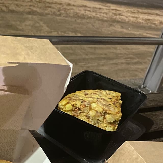 Photo of the dish “Tortilla con chorizo”