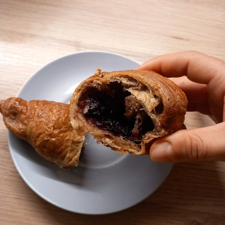 review photo of Caffè Cristian Brioche ai frutti di bosco shared by @mlflne on 09 Sep 2022 - review